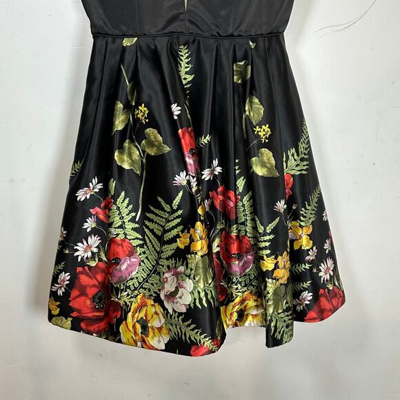 Sherri Hill Black floral plunge fit flare mini dress womans size 4‎ - Picture 2 of 16